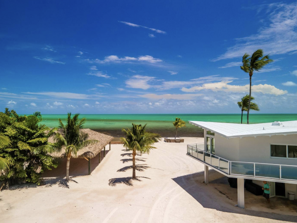Islamorada Three Bedroom Home with Full Ocean View & Pool